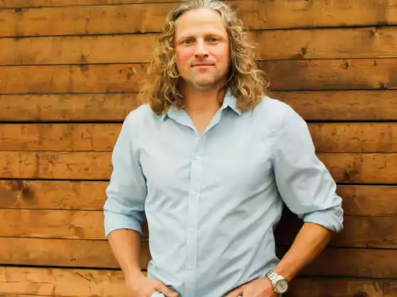 James Keegan,
Health & Wellness, Spirituality, Health & Wellness
Expert at Radiant Renewal: Online Συμπόσιο για την υγεία, την ευεξία και την πνευματικότητα το καλοκαίρι 2023
