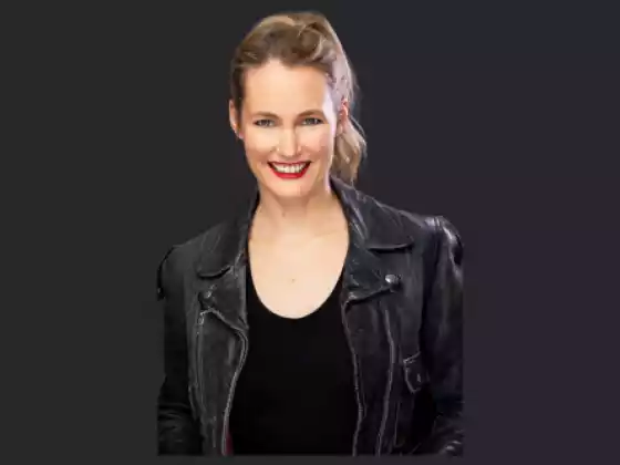 Joanna Stone,
Health & Wellness, Health & Wellness
Expert at Radiant Renewal: Online Συμπόσιο για την υγεία, την ευεξία και την πνευματικότητα το καλοκαίρι 2023
