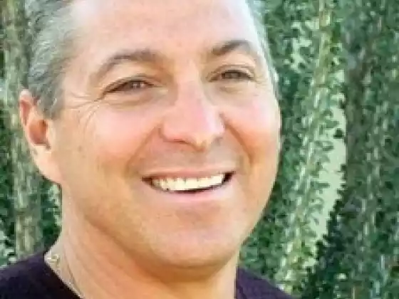 Rich  Goldsand,
                            Health & Wellness
                            Expert at पतन 2023 संगोष्ठी